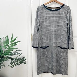 Mac Studio Modest Long Sleeve Gingham Midi Dress